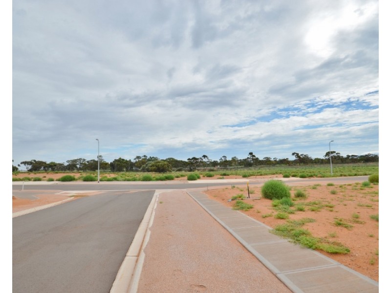 “Golf View Heights”, Port Augusta West SA 5700