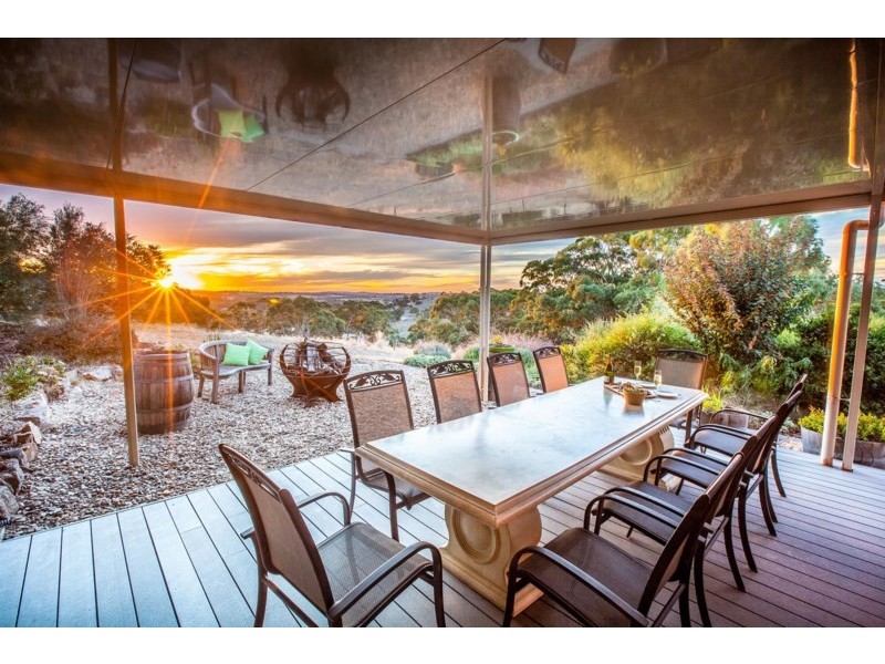 14 Nicklaus Court, Clare SA 5453