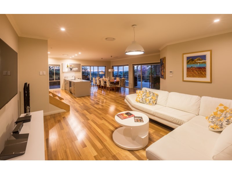 14 Nicklaus Court, Clare SA 5453