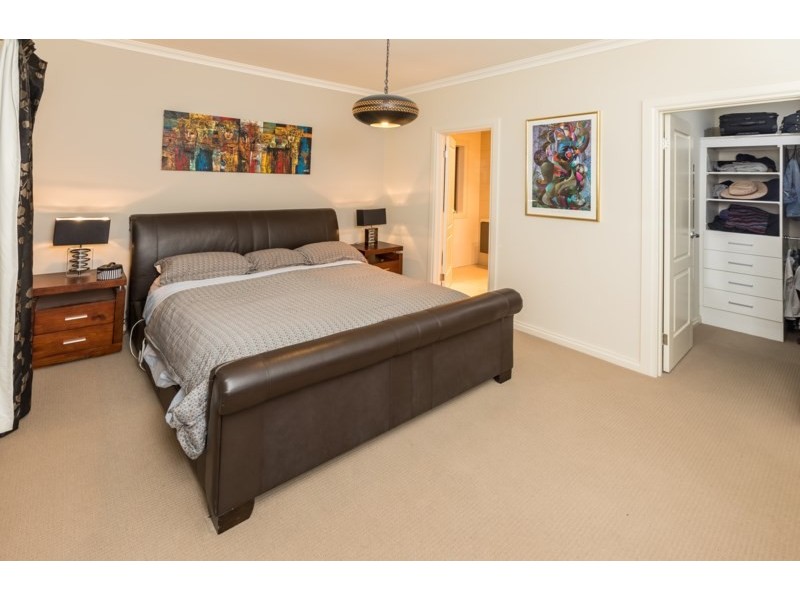 14 Nicklaus Court, Clare SA 5453