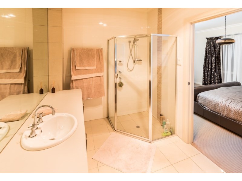 14 Nicklaus Court, Clare SA 5453