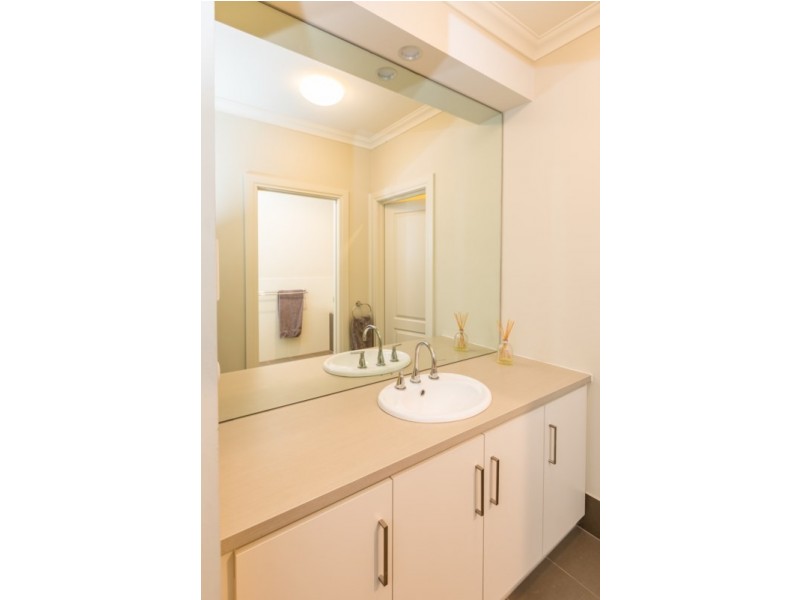 14 Nicklaus Court, Clare SA 5453