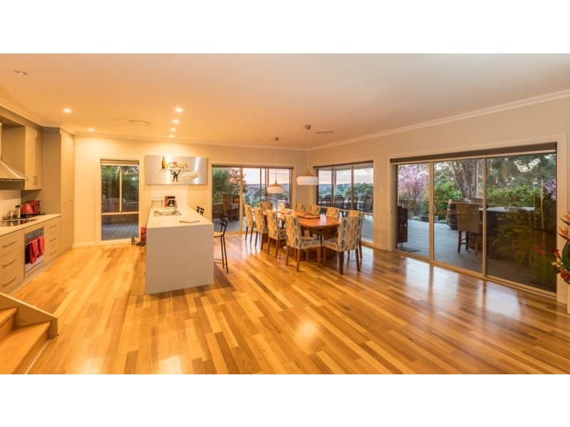 14 Nicklaus Court, Clare SA 5453