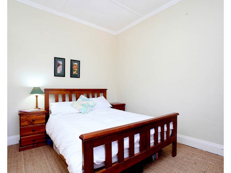 1 Bright Street, Clare SA 5453