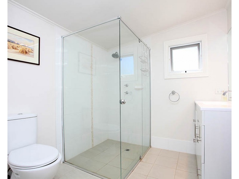 1 Bright Street, Clare SA 5453