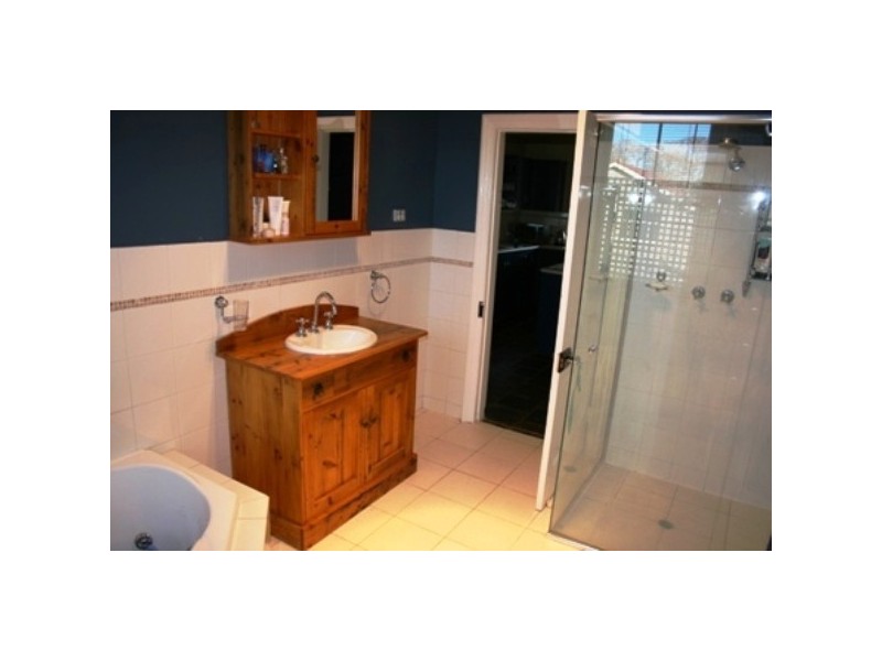 37 Port Road, Auburn SA 5451