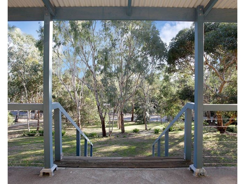 33 Warenda Road, Clare SA 5453