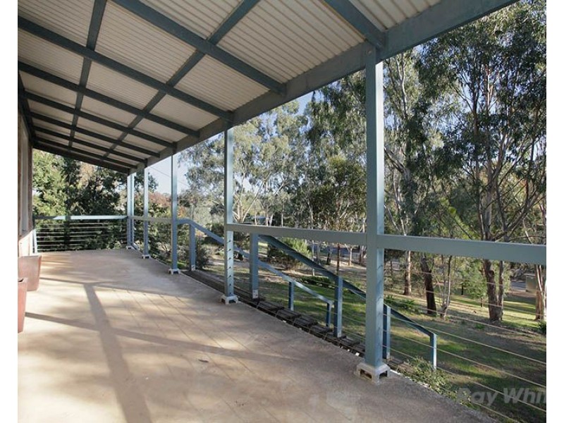 33 Warenda Road, Clare SA 5453