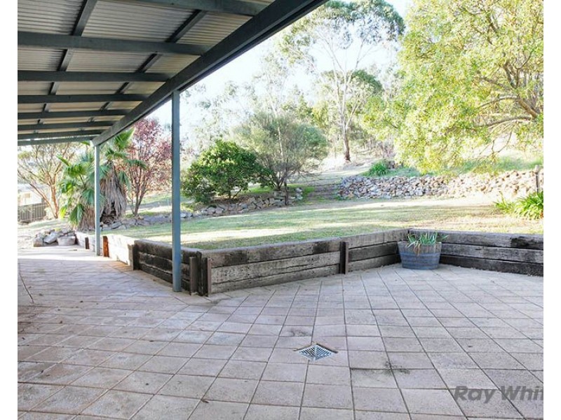 33 Warenda Road, Clare SA 5453