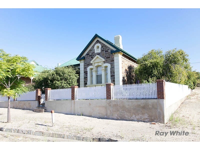 12 Kangaroo Street, Burra SA 5417