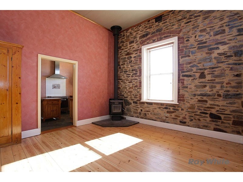 12 Kangaroo Street, Burra SA 5417