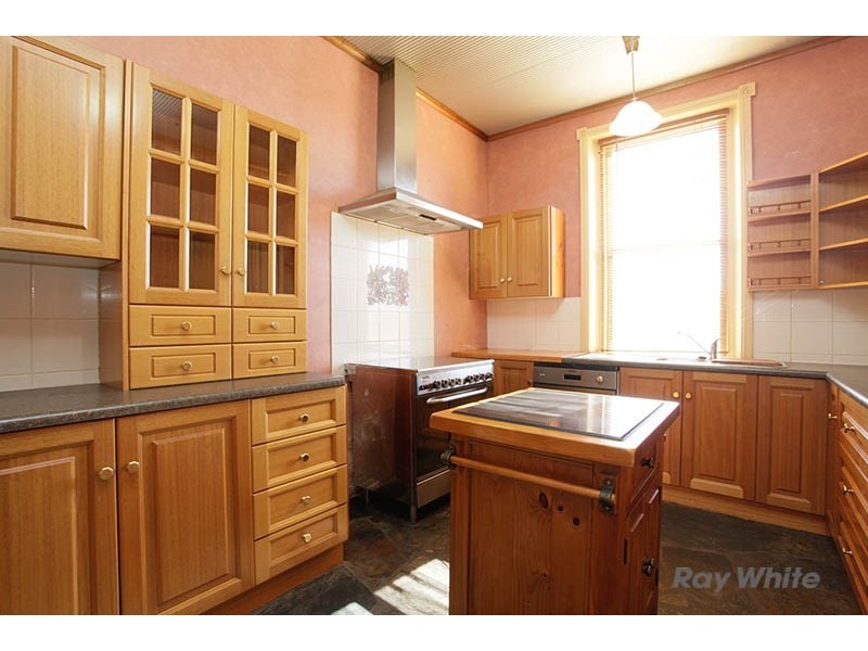 12 Kangaroo Street, Burra SA 5417