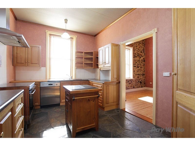 12 Kangaroo Street, Burra SA 5417