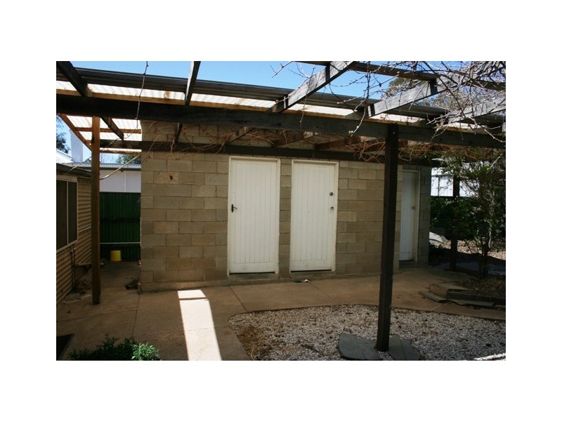 14 Gleeson Street, Clare SA 5453