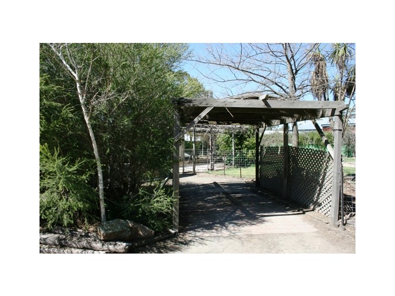 14 Gleeson Street, Clare SA 5453