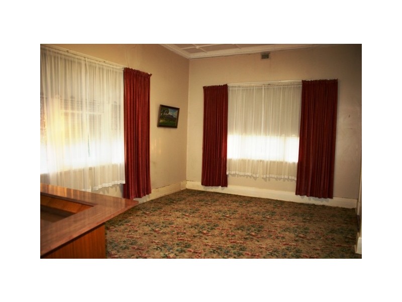 1-3 Youngs Road, Owen SA 5460