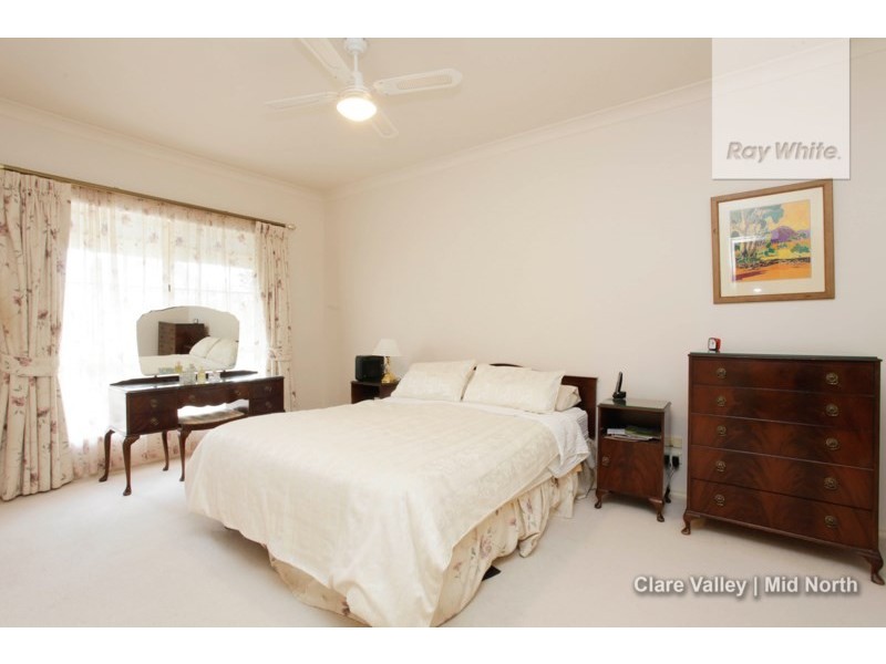 3 Pascoe Court, Clare SA 5453