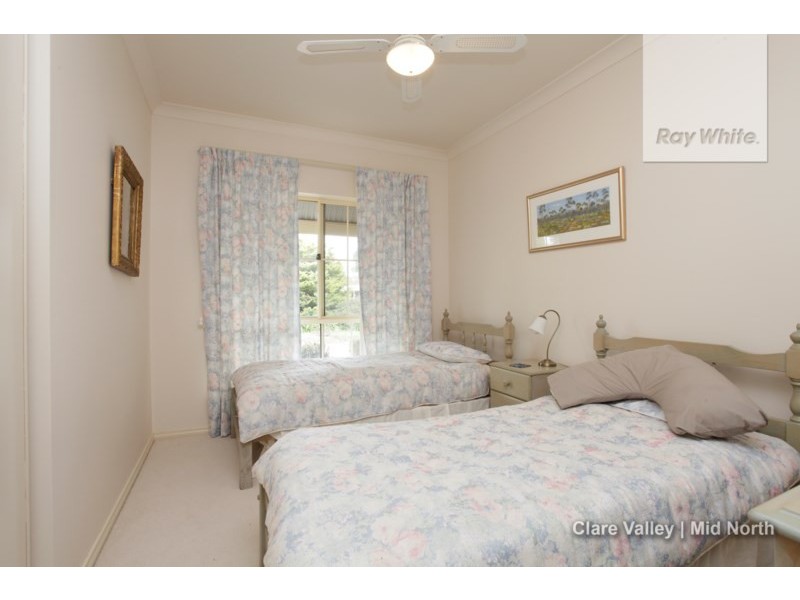 3 Pascoe Court, Clare SA 5453