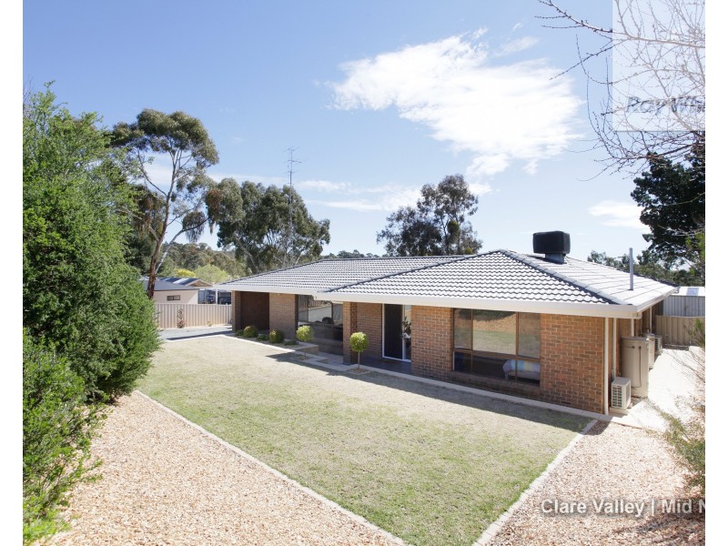 15 Henry Street, Clare SA 5453