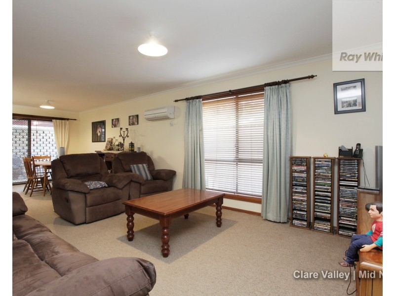 7 Mckinnon Park, Clare SA 5453