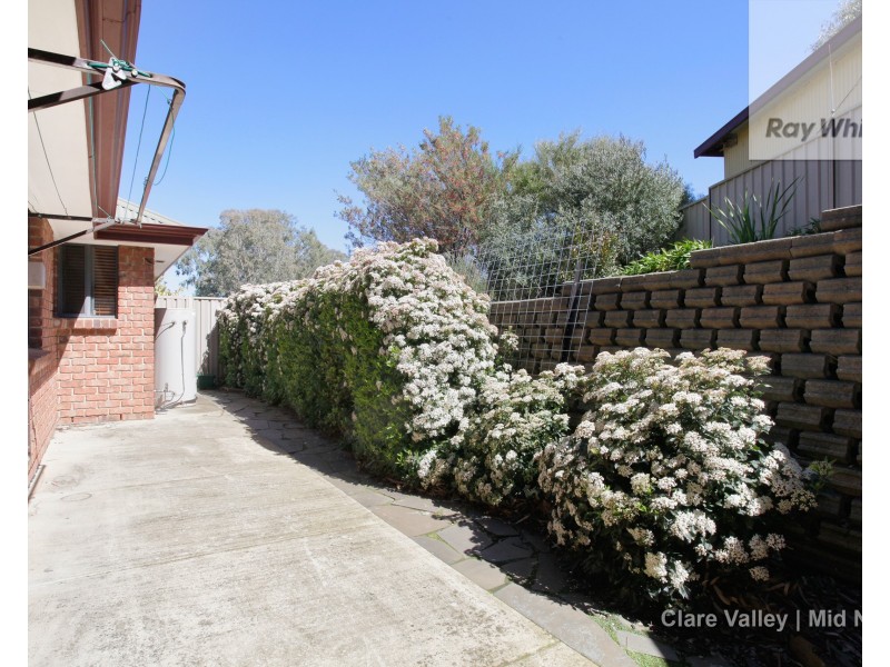 7 Mckinnon Park, Clare SA 5453