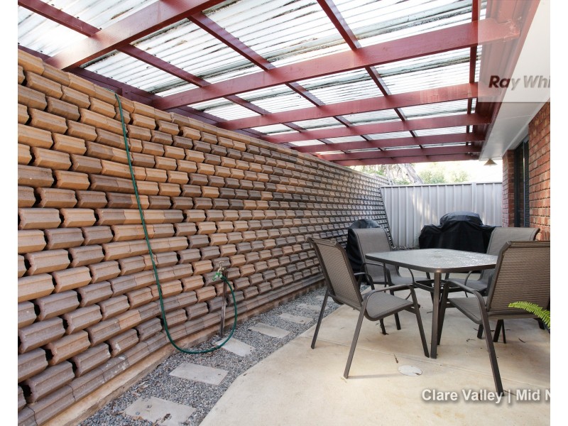 7 Mckinnon Park, Clare SA 5453