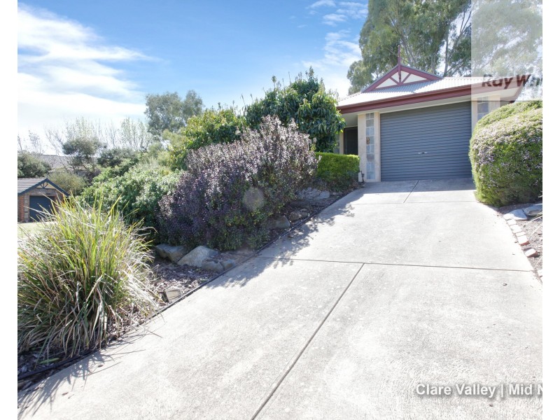 7 Mckinnon Park, Clare SA 5453