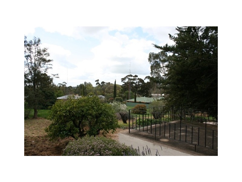 5 West Terrace, Clare SA 5453