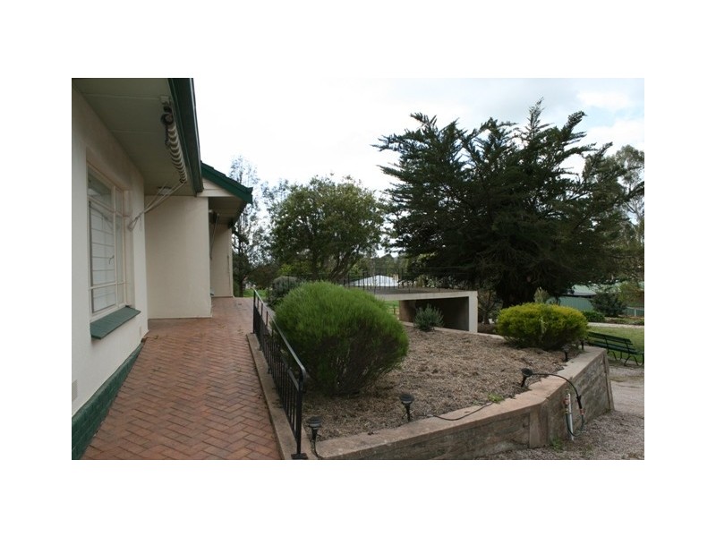 5 West Terrace, Clare SA 5453