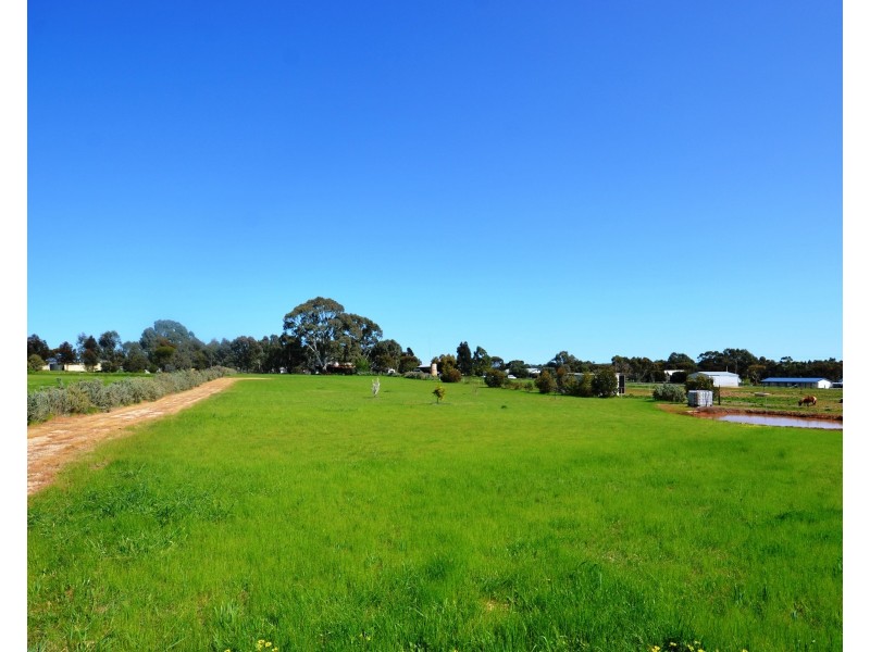 95 Raglan Street, Auburn SA 5451