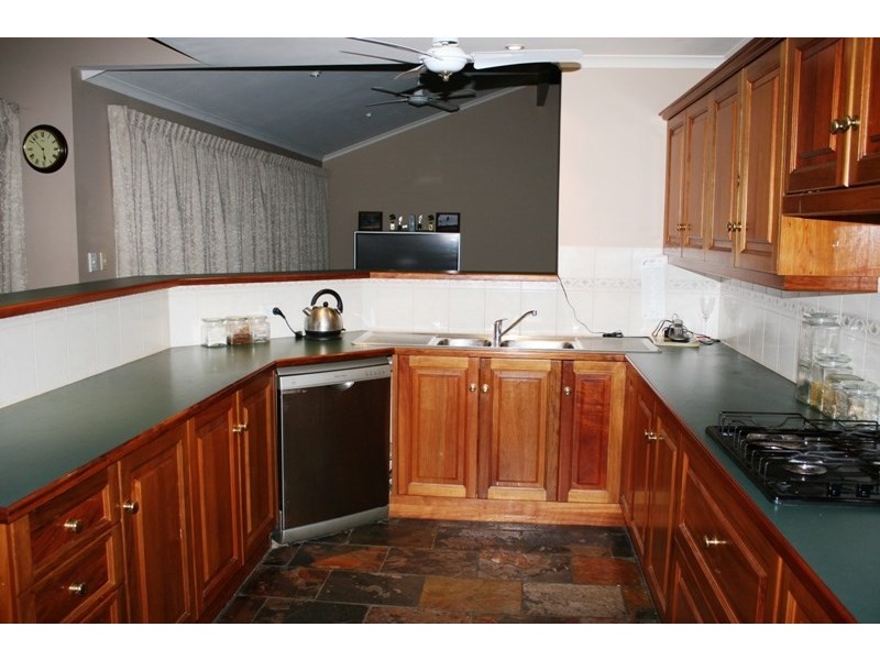 60 Neagles Rock Road, Clare SA 5453