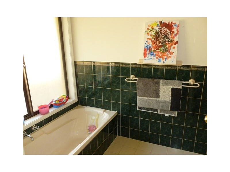 60 Neagles Rock Road, Clare SA 5453