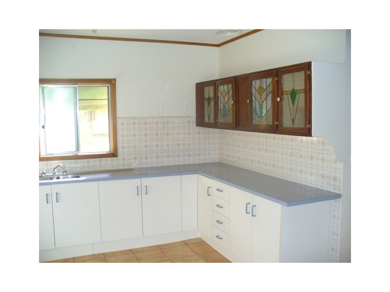 27 Charles Street, Yacka SA 5470