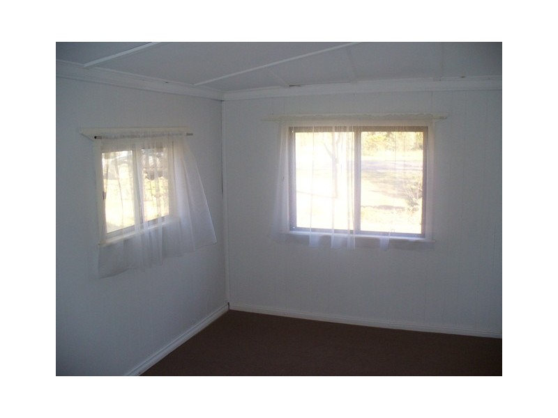 27 Charles Street, Yacka SA 5470