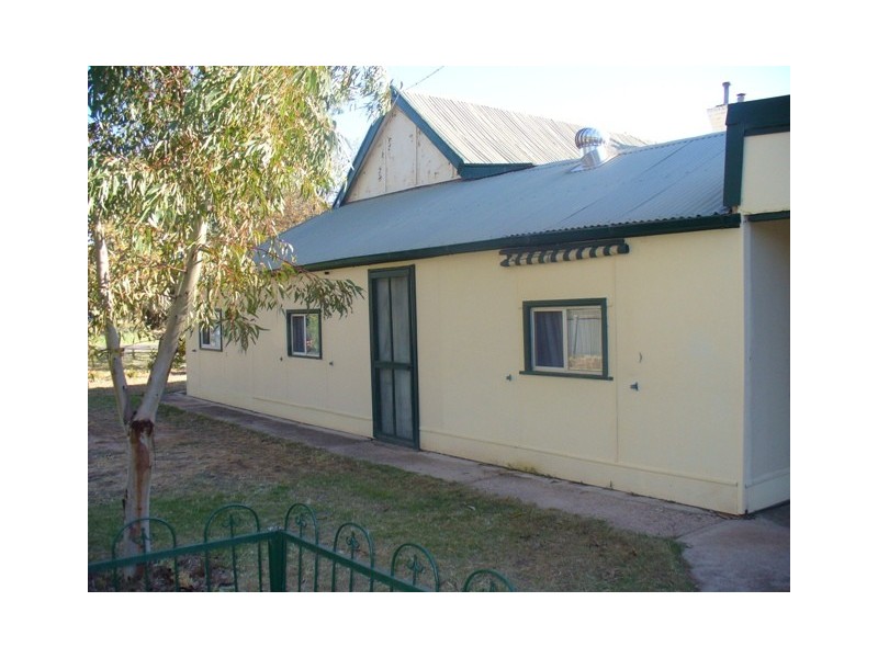 27 Charles Street, Yacka SA 5470