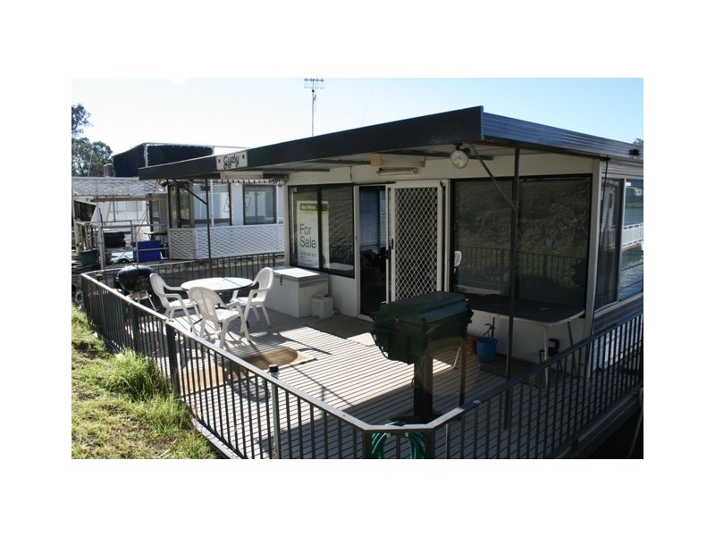 “Gypsy” Houseboat, Morgan SA 5320