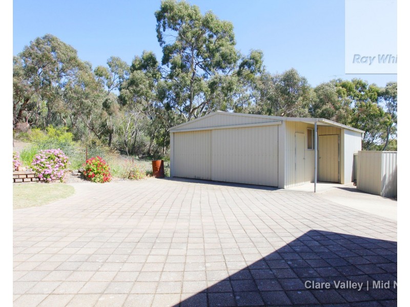 6 Michael Court, Clare SA 5453
