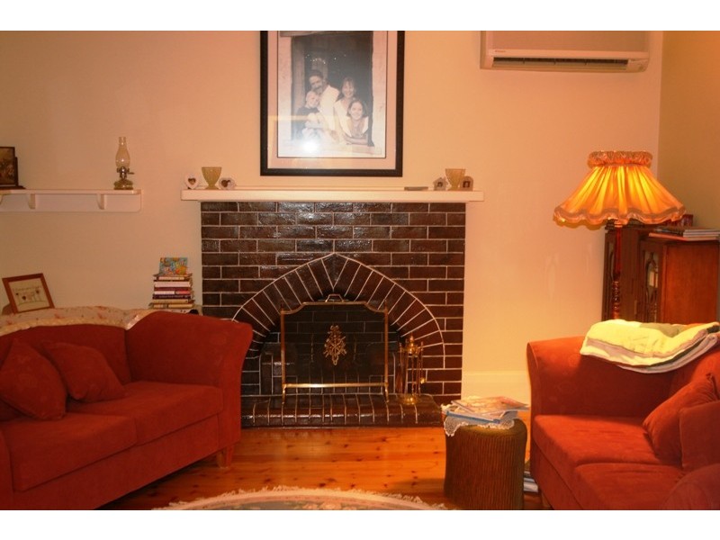 2 The Crescent (St Just Street), Burra SA 5417