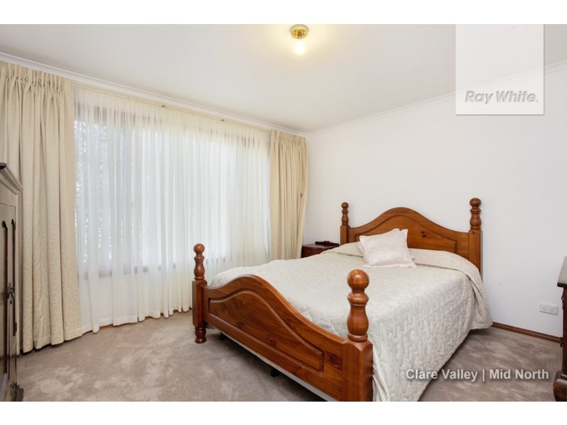 1 McKinnon Park, Clare SA 5453
