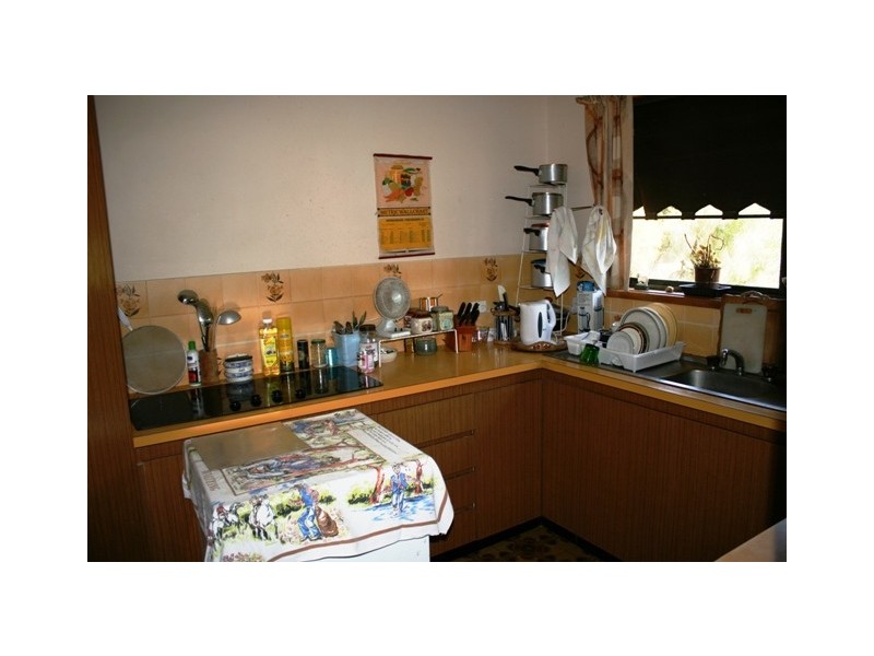 1 Napier Street, Farrell Flat SA 5416