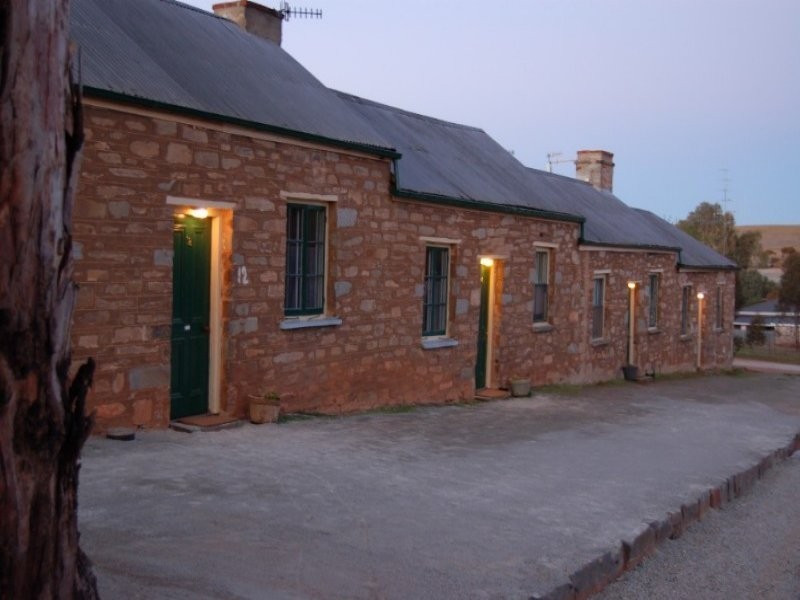 8-16 Truro Street, Burra SA 5417