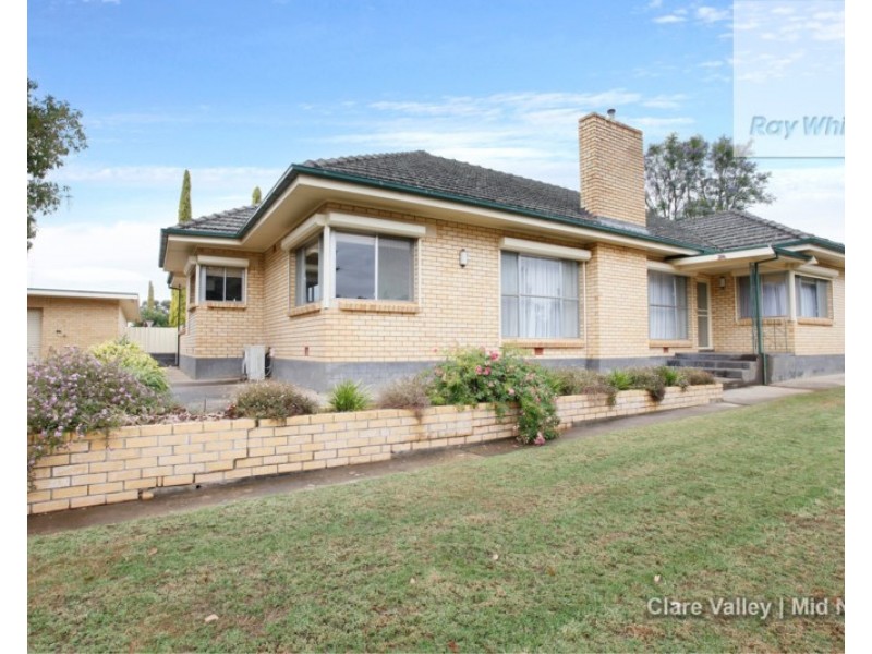 29 Agnes Street, Clare SA 5453