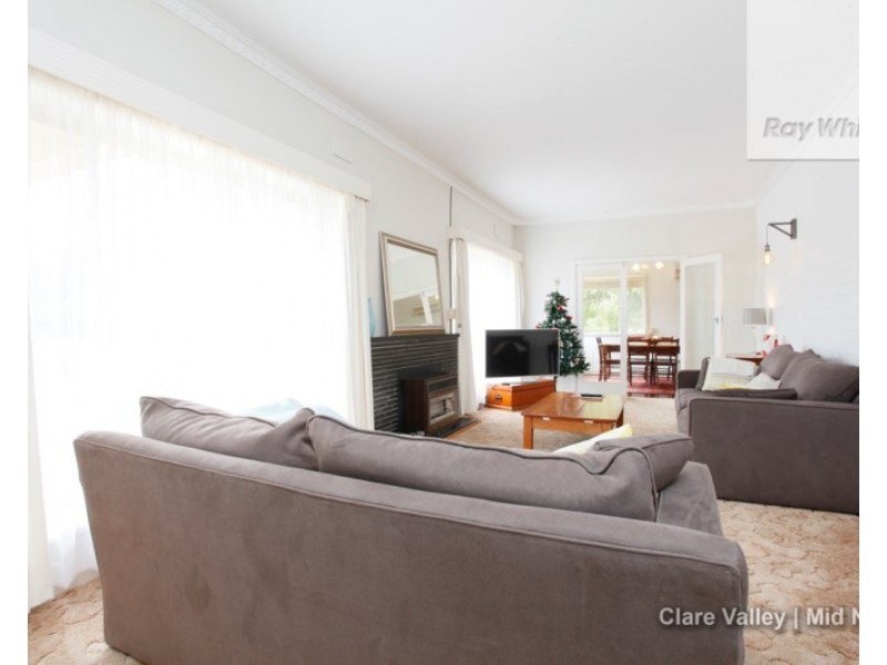 29 Agnes Street, Clare SA 5453