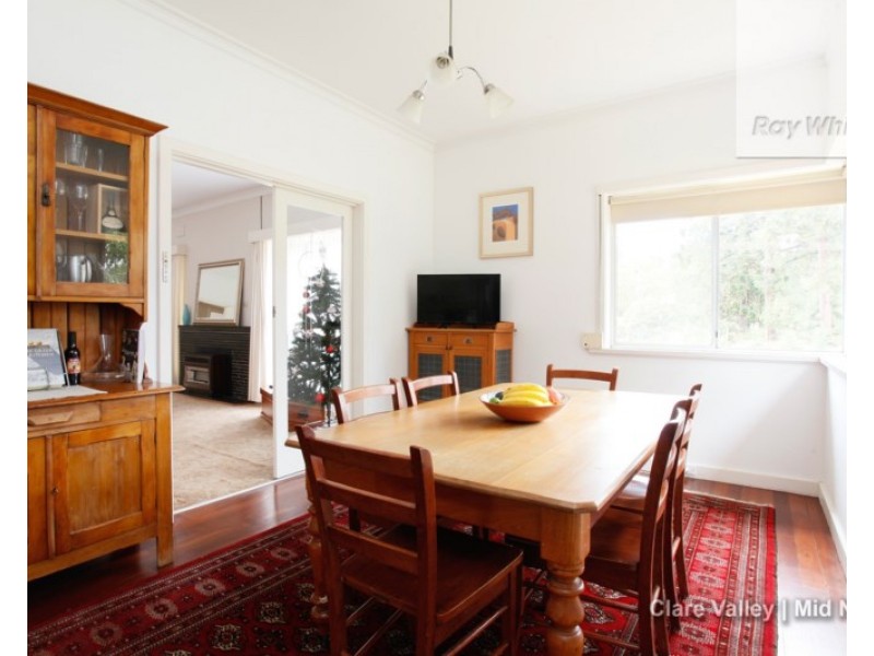 29 Agnes Street, Clare SA 5453