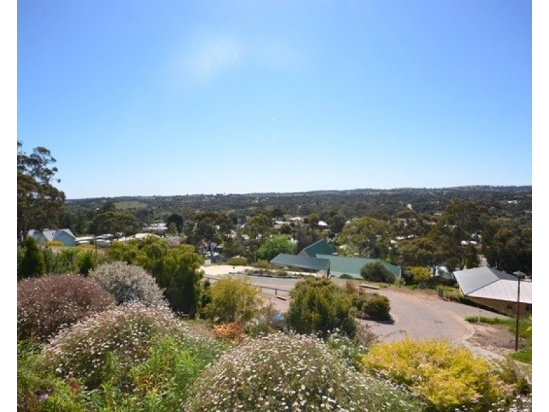 14 Michael Court, Clare SA 5453