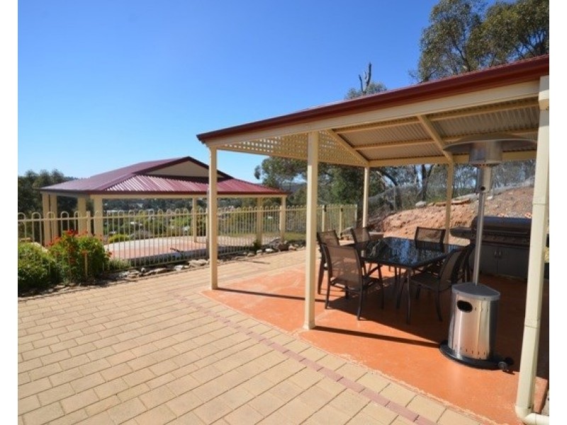 14 Michael Court, Clare SA 5453