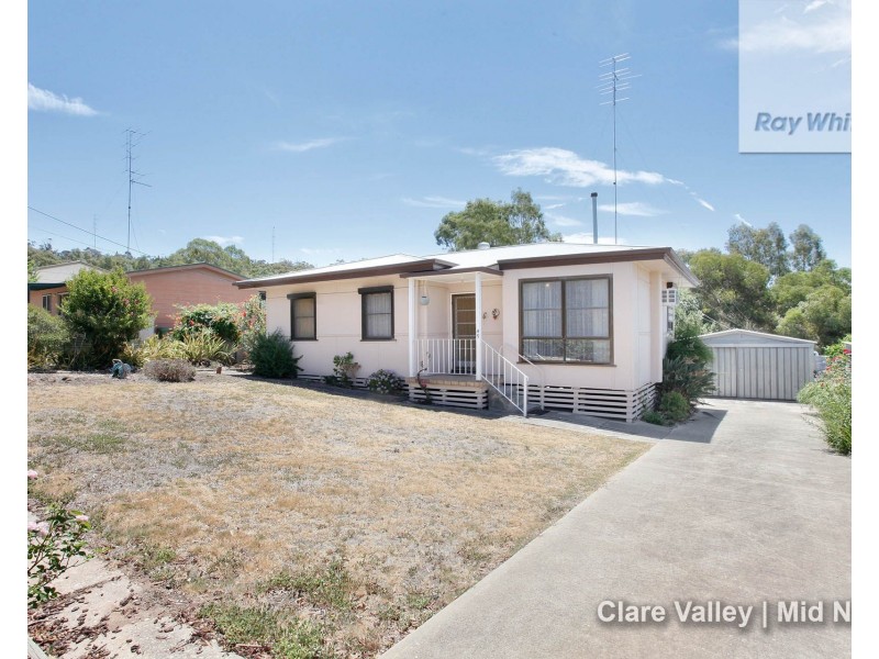 45 Essington Avenue, Clare SA 5453