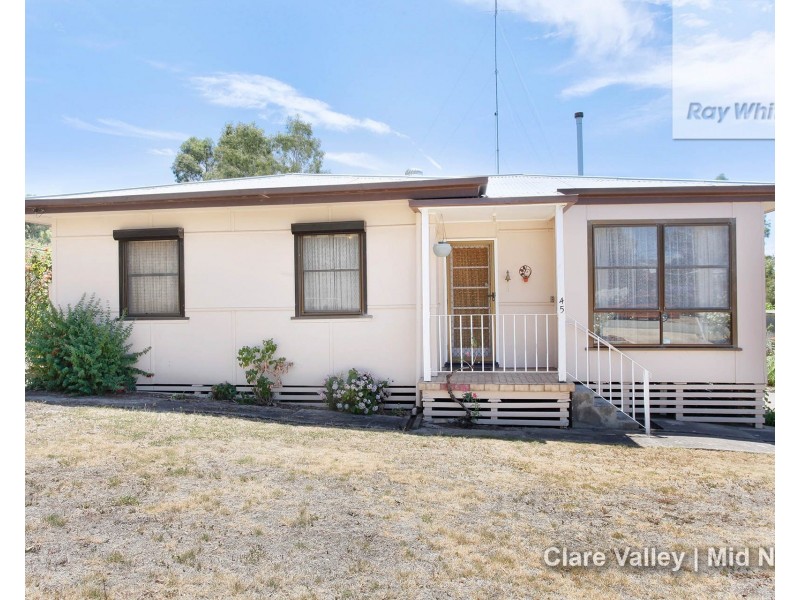 45 Essington Avenue, Clare SA 5453