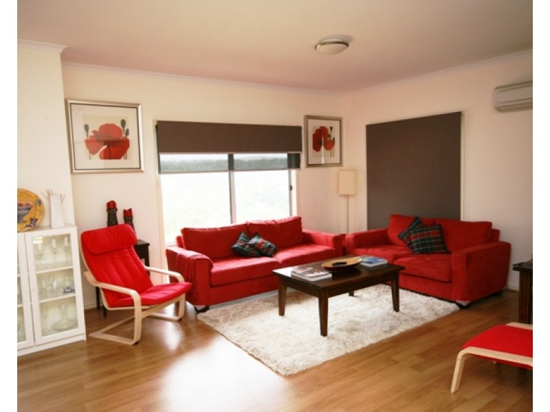 13 Michael Court, Clare SA 5453