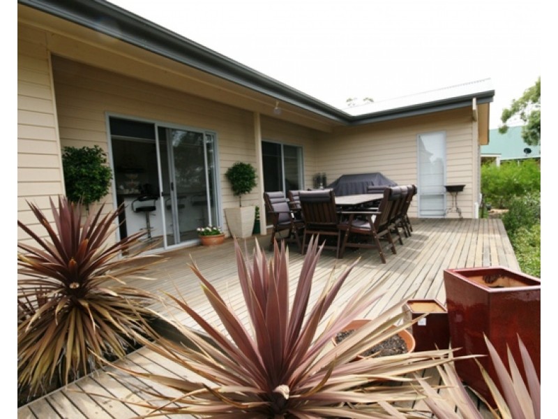 13 Michael Court, Clare SA 5453